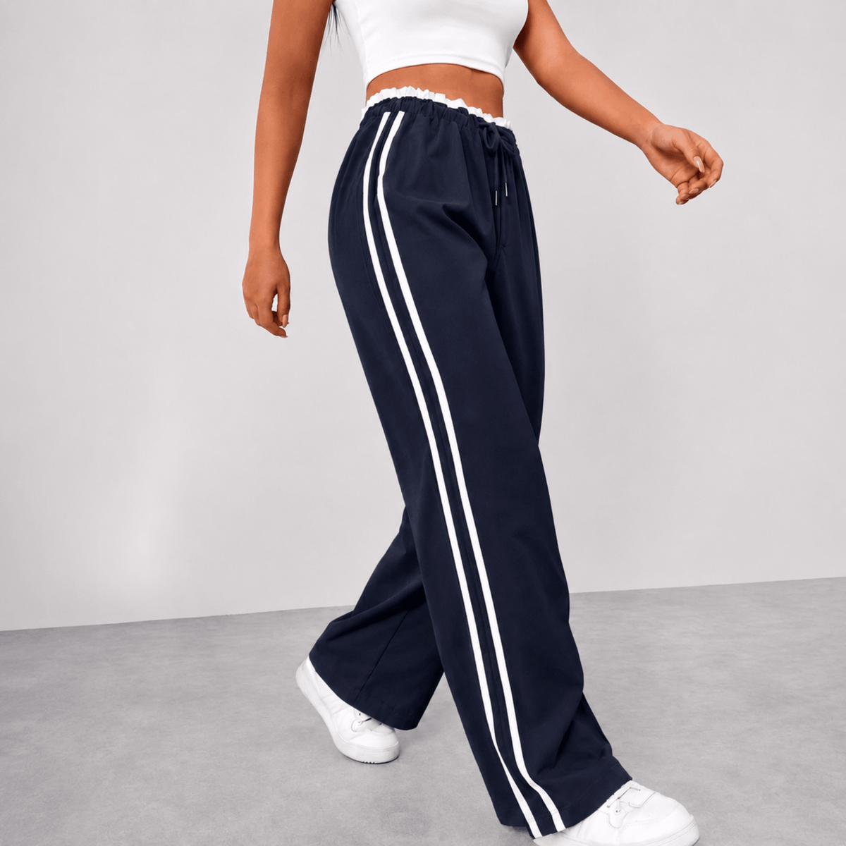 Beatrice - Women's High-Waisted Wide-Leg Joggers