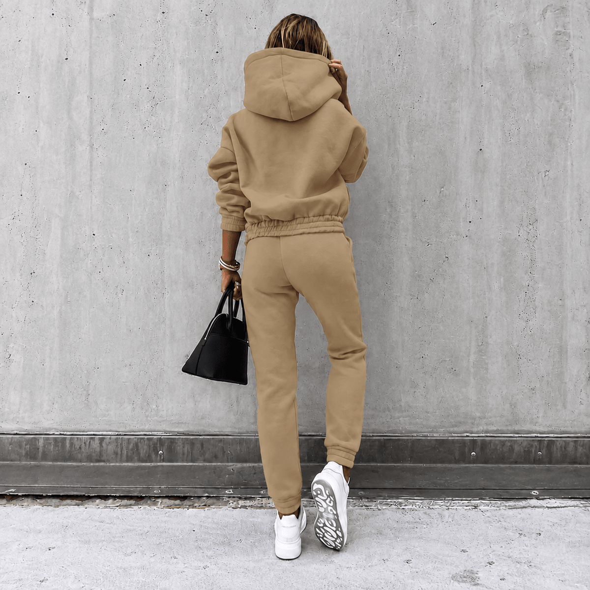 Livia - Women's Oversized Hooded Sweatshirt and Jogger Set