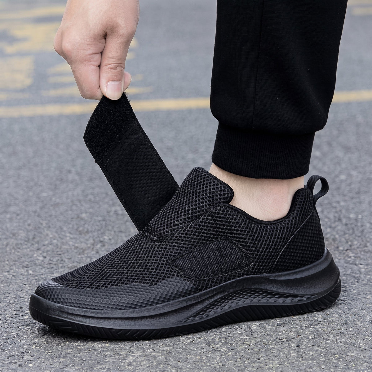Jonas - Men's Orthopedic Wide Fit Sneakers with Adjustable Velcro Strap