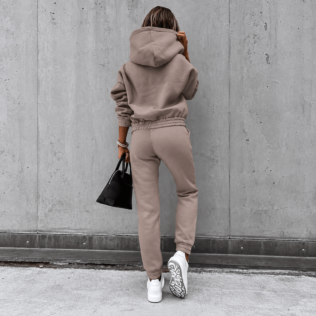 Livia - Women's Oversized Hooded Sweatshirt and Jogger Set